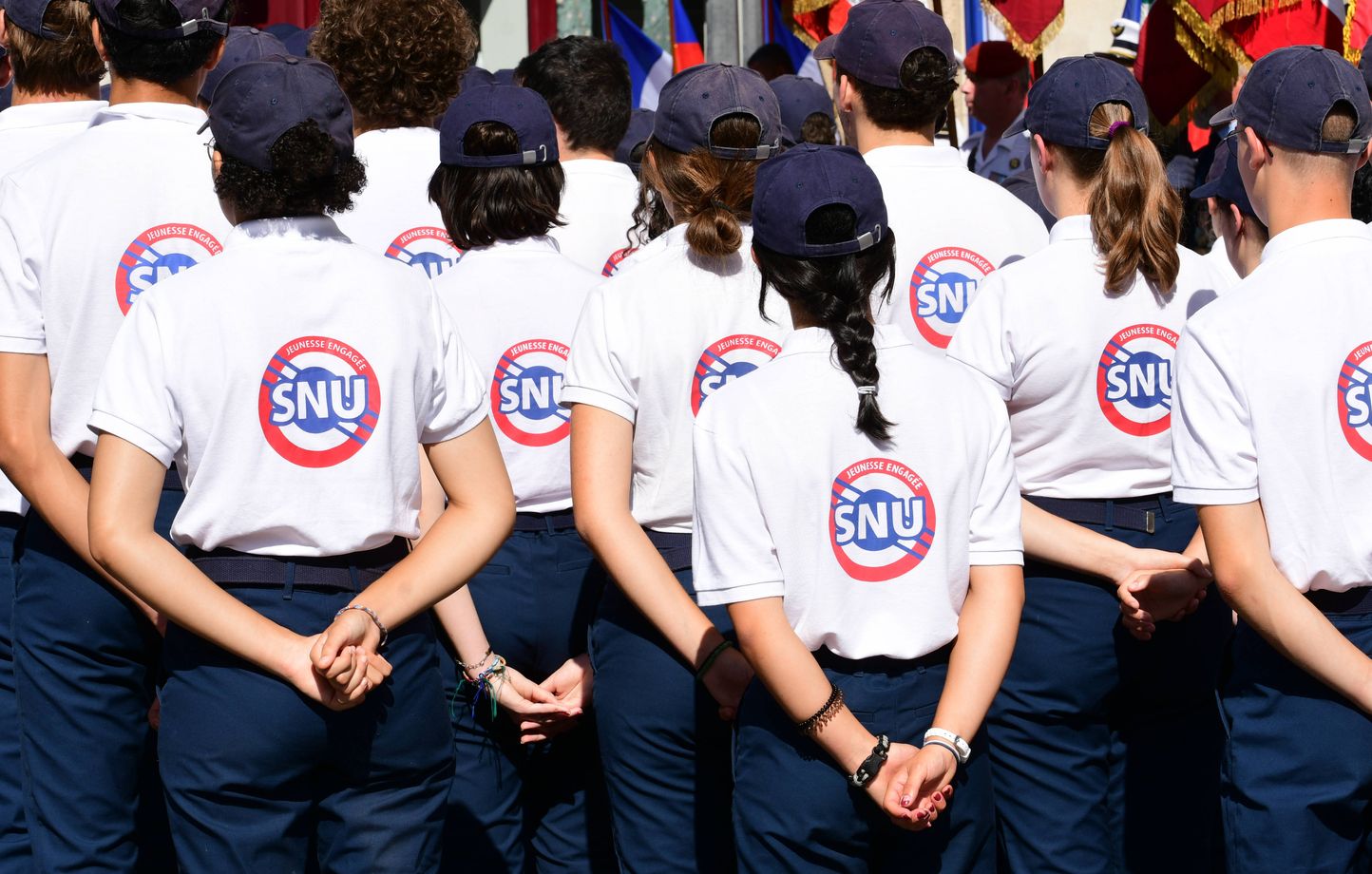 En commission, l’Assemblée et le Sénat votent la fin du service national universel